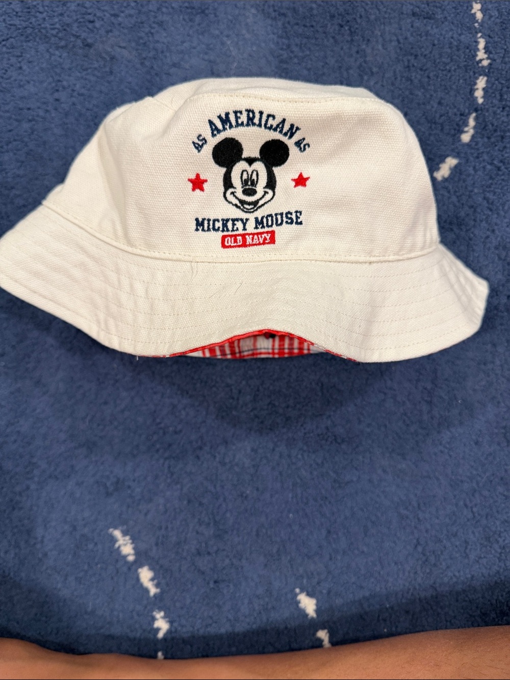 Old Navy White Mickey Mouse Embroidered Bucket Hat with Red Accents